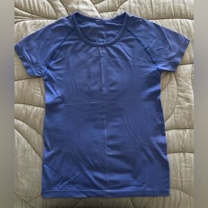 Lululemon Women’s Short Sleeve Athletic Top in Blue
